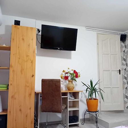 Edi Apartman فيتْشيش المظهر الخارجي الصورة